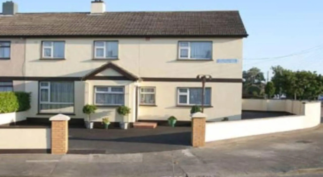 Four Seasons B&B, Book Bed and Breakfast Dublin Dublin County