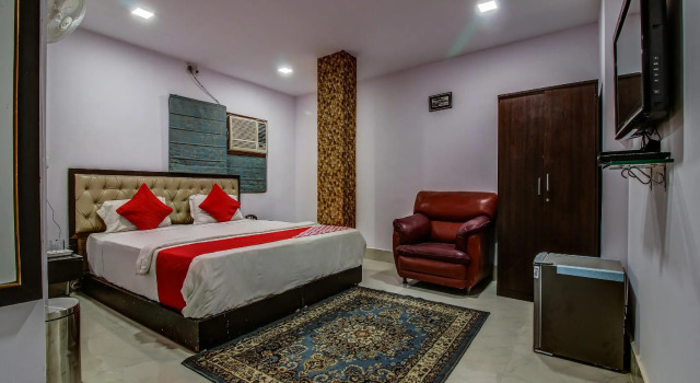 OYO 19518 Spc & Span, Book Hotel Sakchi 