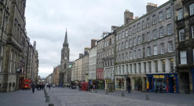 Апартаменты Edinburgh Palace Apartment
