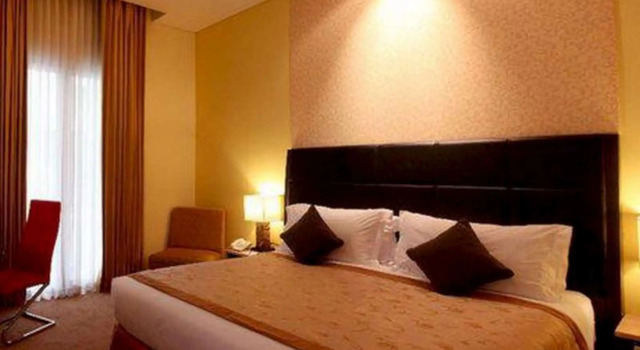 Süper çift kişilik oda Golden Flower Hotel Bandung