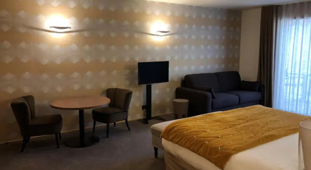 Полулюкс Hôtel LAdresse