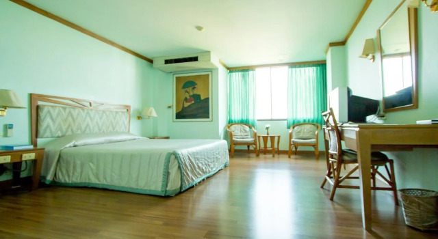 Pichit Plaza Hotel, Rezervați Hotel Phichit Northern Thailand