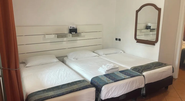Семейный номер Standard c 1 комнатой EURO HOUSE INN airport