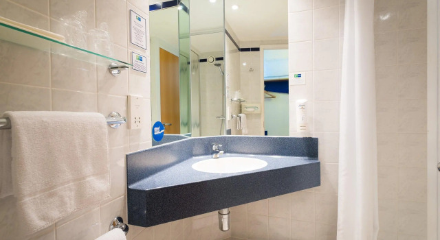 Двухместный номер Standard Holiday Inn Express Aberdeen City Centre by IHG