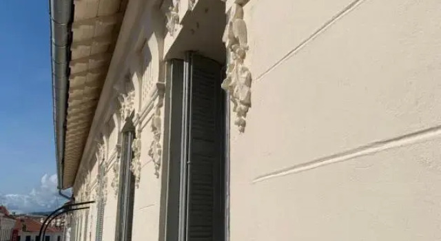 Superbe 3 pièces refait à neuf classé 4 étoiles avec ascenseur et balcon à pied de la plage et du palais des festivals, Забронировать Апартаменты/квартира Отели Канн с парковкой, рядом с Le Croisette Casino Barriere de Cannes, Парковка