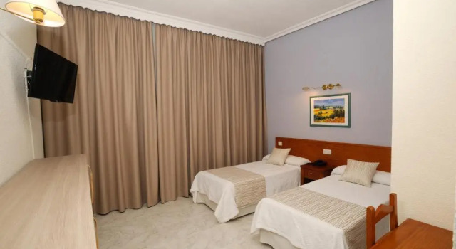 Трёхместный номер Standard Hotel Complejo Los Rosales