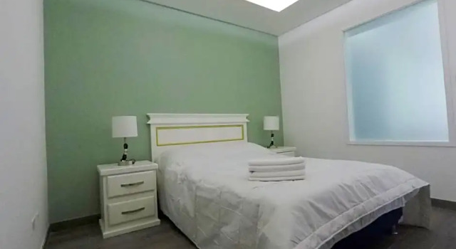 Casa moderna equipada como hotel Habitacion 3 - baño afuera de la habitación, Prenota Hotel Hotel economici a Nuevo León