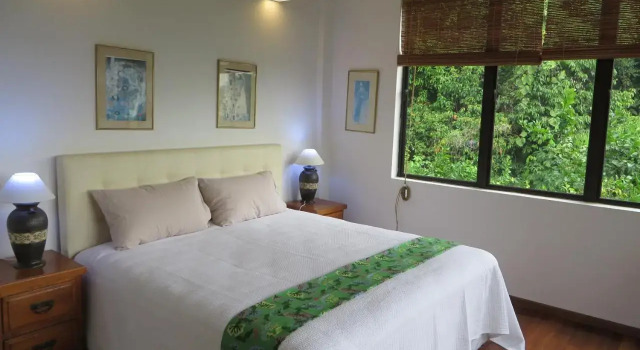 Nanga Damai Homestay, Rezervovat Hotel Hotely v Kučing s bazénem, Bazén
