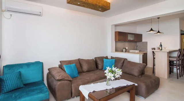 Апартаменты с балконом Arabela 2 Apartments