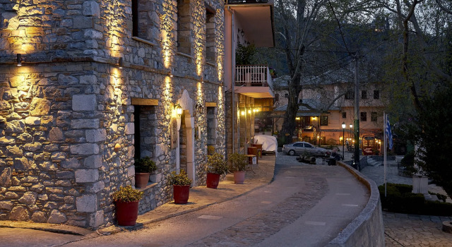 Hotel Atrapos, Book Hotel  