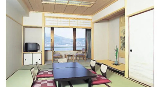 Suo-oshima Onsen Hotel Daikanso, Rezerwuj Hotel Hotele w Chugoku z parkingiem, Parking