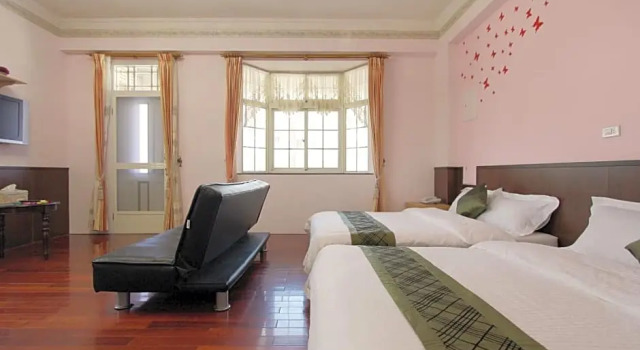 Четырёхместный номер Standard с балконом Printemps Hostel