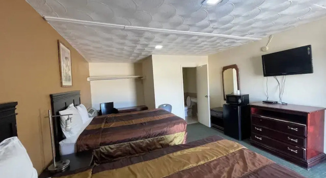 Двухместный номер Economy Western Skies Motel
