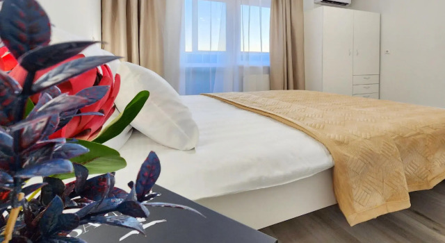 Апартаменты с 2 комнатами с балконом Comfort Home на улице Петра Ломако