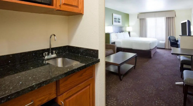 Люкс Holiday Inn Express & Suites Aberdeen by IHG