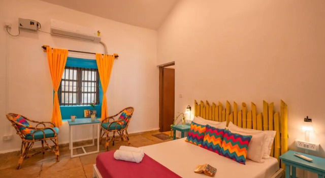 Gostops Goa, Calangute - Rooms & Dorms, Забронировать Отель Калангут Северный Гоа, рядом с Пляж Калангут