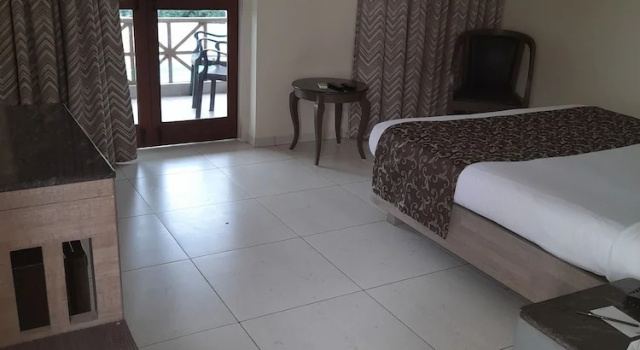 Двухместный номер Executive с балконом и с красивым видом из окна Nanu Beach Resort and Spa