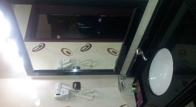 Одноместный номер Standard с балконом Friendship International Hotel