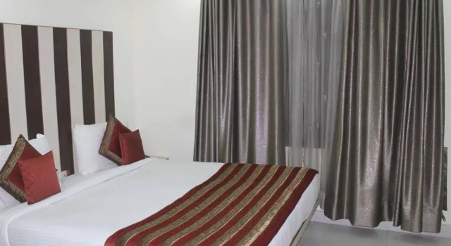 Hotel Balsons Continental, Забронировать Отель Отели Нью-Дели с завтраком, Завтраки