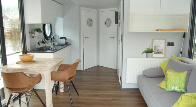 Hausboot greenpartment houseboathotel, Varaa Hotelli Hotellit Baijeri pysäköinnillä, Pysäköinti