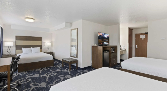 Шестиместный номер Standard Best Western Plus Twin Falls Hotel