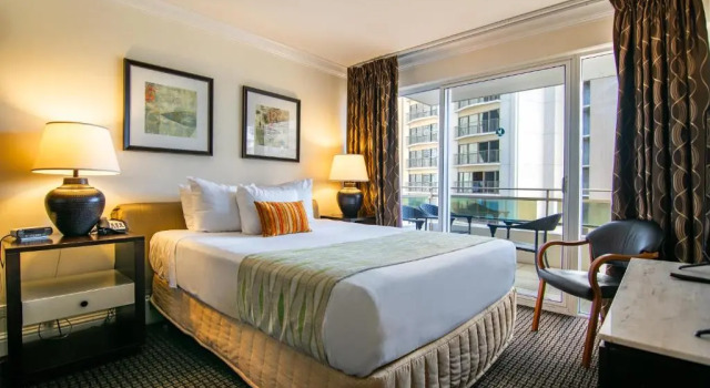 Номер с 2 комнатами с частичным видом на океан Regency on Beachwalk Waikiki by OUTRIGGER