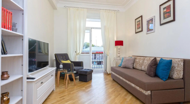 Апартаменты с 2 комнатами с балконом Roomer (Румер) на улице Козлова 7