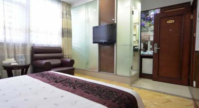 Номер Deluxe Zhuhai Xinhualian Business Hotel