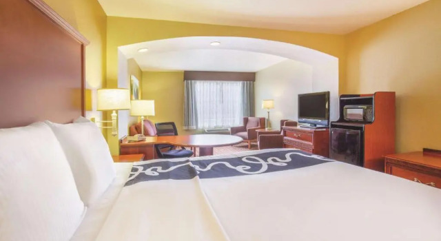 Номер Executive La Quinta by Wyndham Bentonville