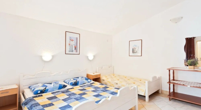 Comfortable Apartment With Large Covered Terrace