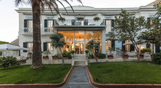 Marechiaro Villa  Relais, Book Villa Villas in Naples, Villa