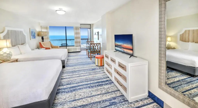Четырёхместный номер Standard oceanfront Bahama House - Daytona Beach Shores