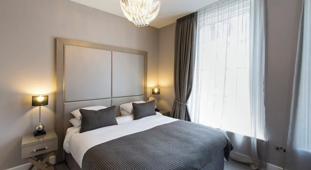 Номер Executive One Warwick Park Hotel