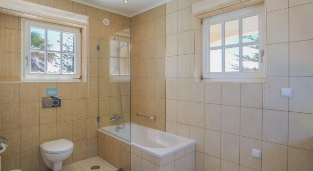Вилла Vale Verde in Lagos With 6 Bedrooms and 4 Bathrooms