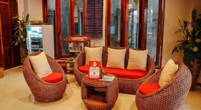 Nida Rooms Central Plaza 278 Thani, Varaa Hotelli Hotellit North-Eastern Thailand pysäköinnillä, Pysäköinti
