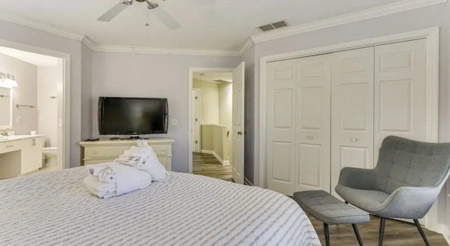 Hilton Head Island Condo w/ Deck < 1 Mi to Beaches, Забронировать Апартаменты/квартира Апартаменты Южной Каролины, Апартаменты/квартира