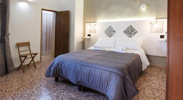 Exedra Holiday House, Varaa Hotelli Hotellit ja majoitukset kohteessa Leverano, Hotelli
