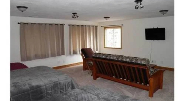 1840 Crystal Air Drive
