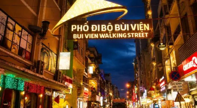 Saigon Hideout New World View - Romantic Stay, Netflix & Bathtub District 1, Забронировать Отель Отели Хошимина 3 звезды, рядом с Торговый центр Tax, 3*