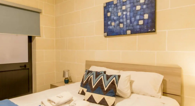 Семейный коттедж TaSiku Gozitan villa Pool & hot tub - Happy Rentals