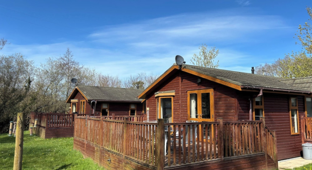 Коттедж 2 Riverside Lodge