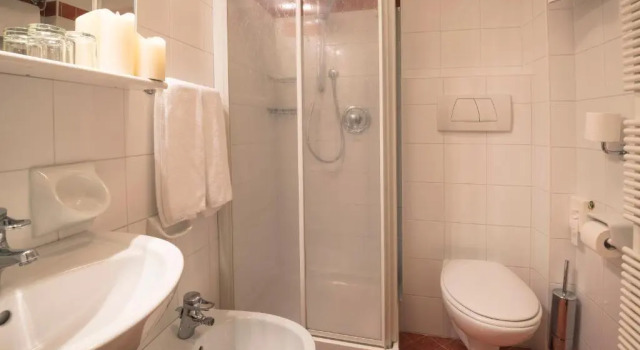 Номер Economy Hotel Cir