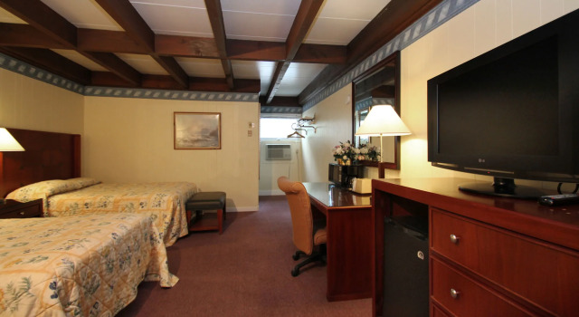 Majestic Regency, Varaa Lomakeskus Hotellit New England uima-altaalla, Uima-allas