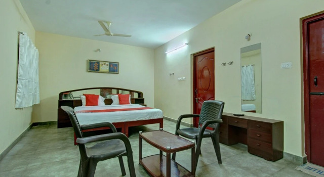Oyo 27946 Sandhanam As Abode