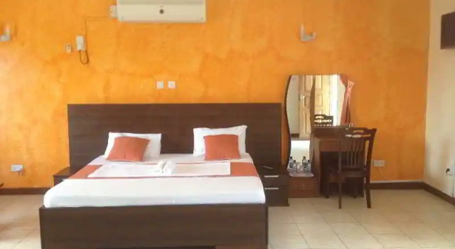 Halgan Villas Palace