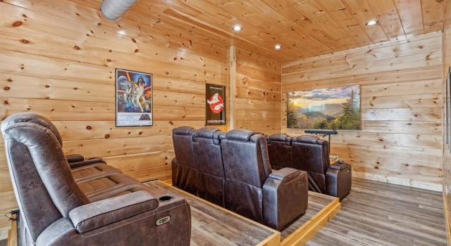 Grizzlies Den 4 Bedroom Cabin by RedAwning, Забронировать Отель Отели Гатлинберг 3 звезды, 3*