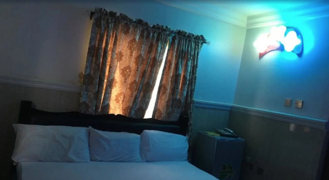 Royal Castle Hotel