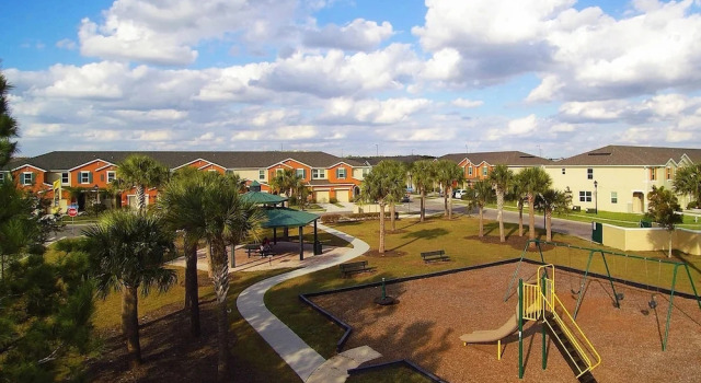 Коттедж Family Friendly 4 Bedroom Close to Disney in Compass Bay Resort 5108