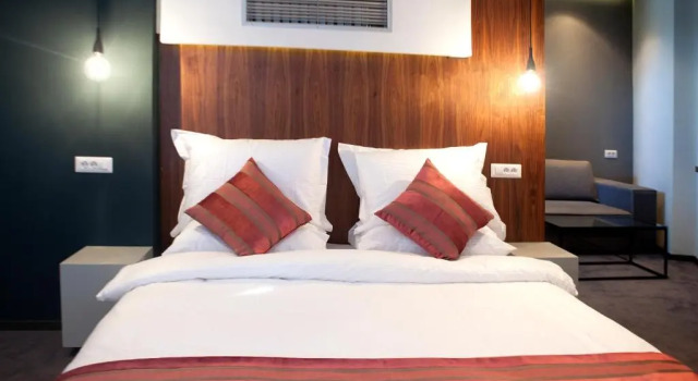 Полулюкс Hotel Russia