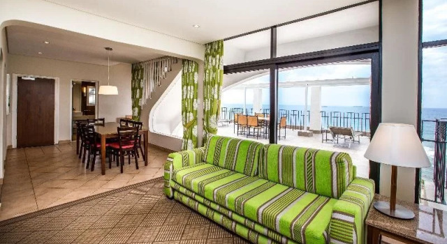 Cabana Beach Resort, Забронировать Курортный отель Бизнес-отели Умхланга, 4* 5*